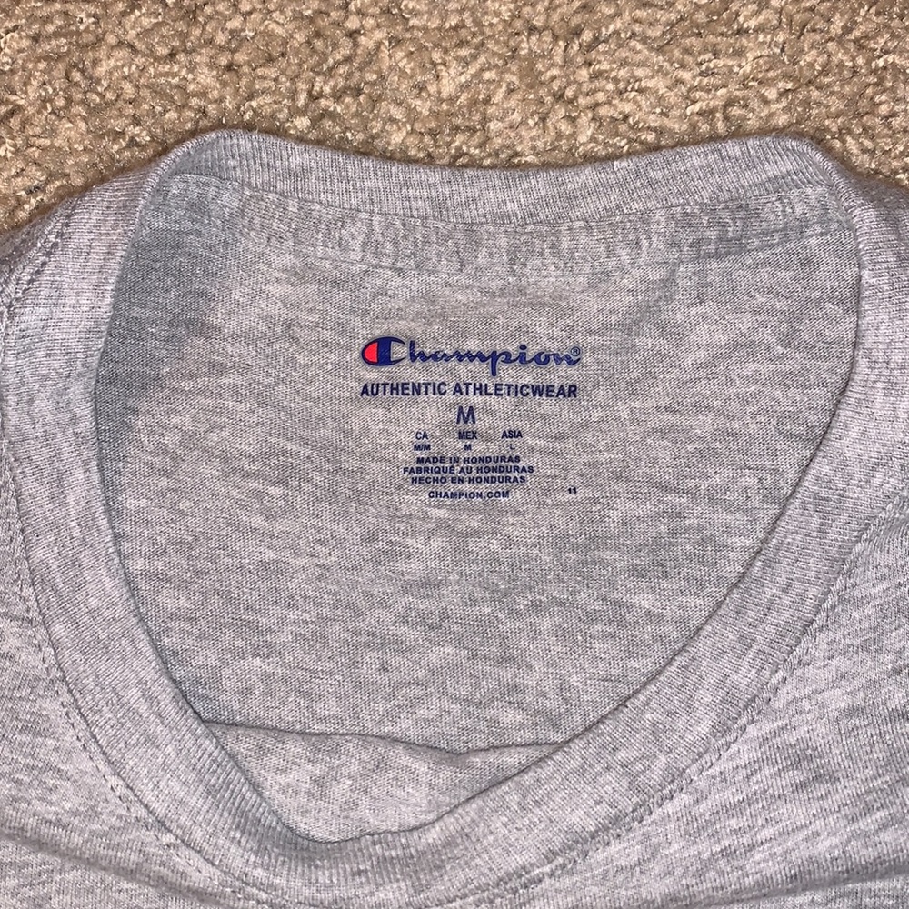 Men’s Gray Champion Long Sleeve Logo Shirt - Picture 4 of 9